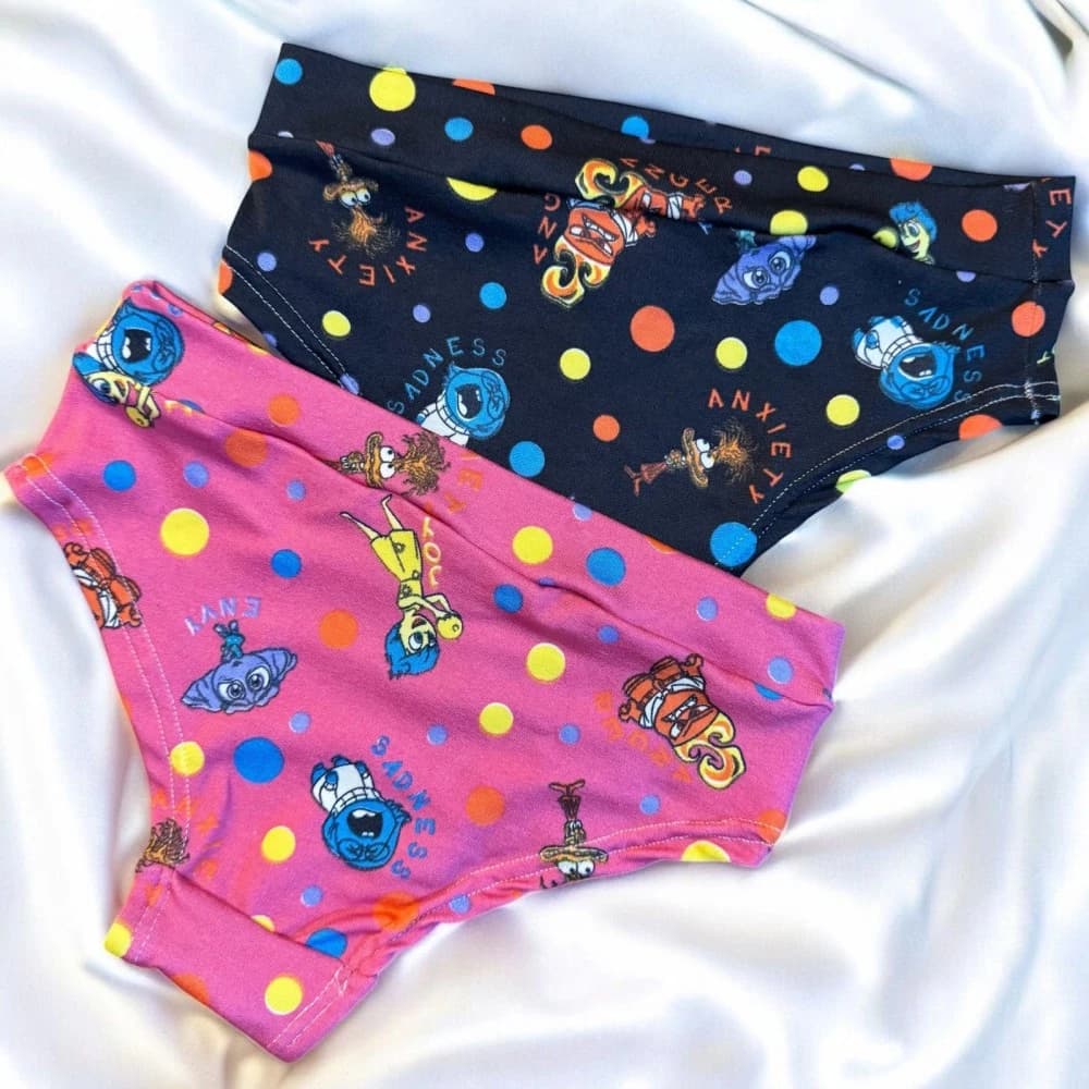 Calcinha infantil estampada suede (não é possível escolher cor - cores variadas) 2