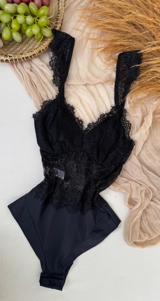 BODY S/BOJO ULTRALUXO JESSY - PRETO (renda cilios)