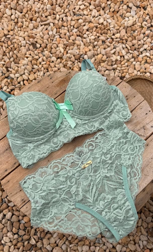 CONJUNTO C/BOJO DEMIMUS RENDADO - VERDE CLARO (VESTE TAMANHO 46)