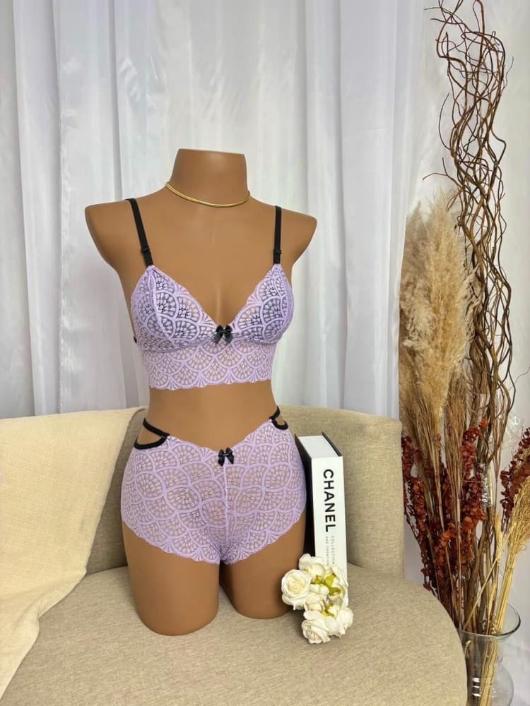 CONJ. S/BOJO RENDADO ISABELA REF - LILÁS C/DETALHE PRETO 1