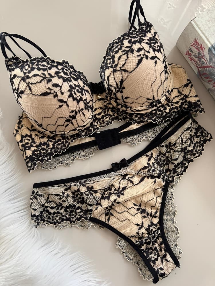 CONJ C/BOJO RENDA BICOLOR CLEONICE - MOUSSE C/PRETO