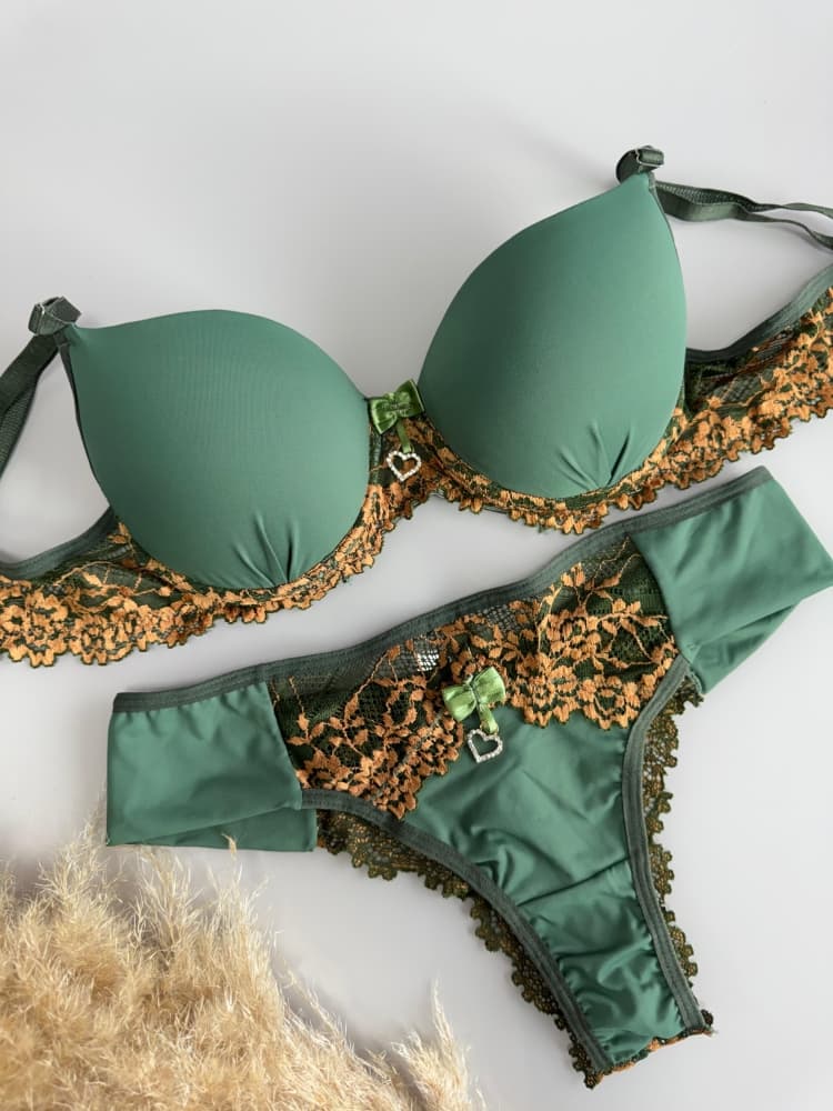 CONJUNTO PINGENTE CORAÇÃO BRIELA 3