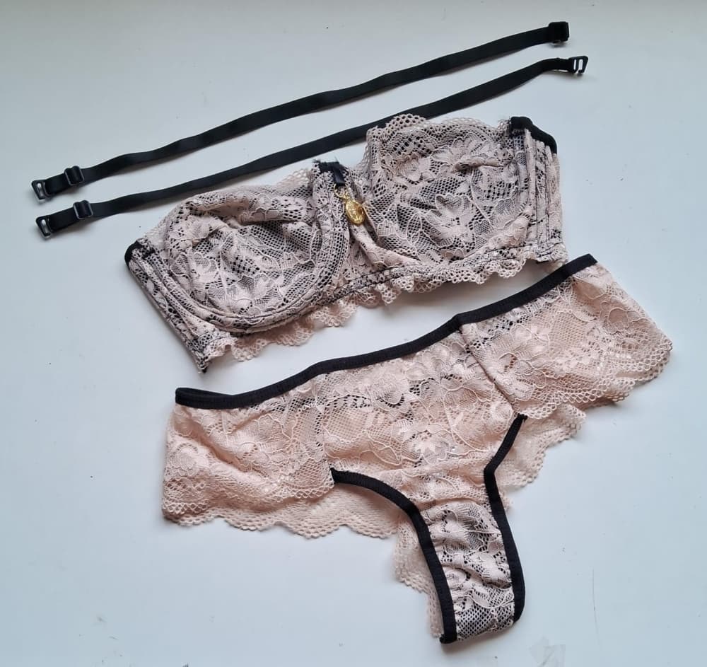 CONJUNTO S/BOJO TOMARA QUE CAIA MARTA 9