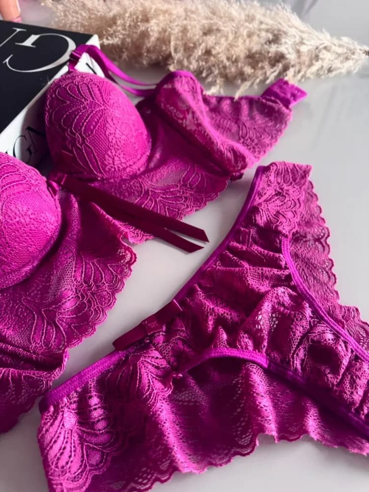 Conjunto com Bojo Elisa Ultra Luxo